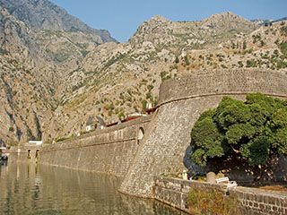 Kotori vanalinna müür