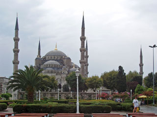 Sultan Ahmed Mosque veidi kaugemalt
