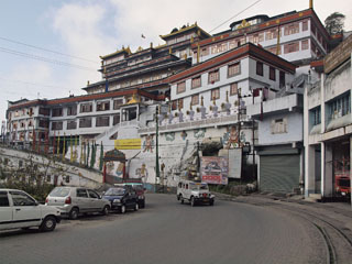 Dali Monastery, 2 150 meetrit