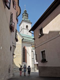 Stara Loka, Župnijska cerkev Sv. Jakoba
