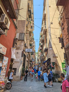 Naples, Quartieri Spagnoli